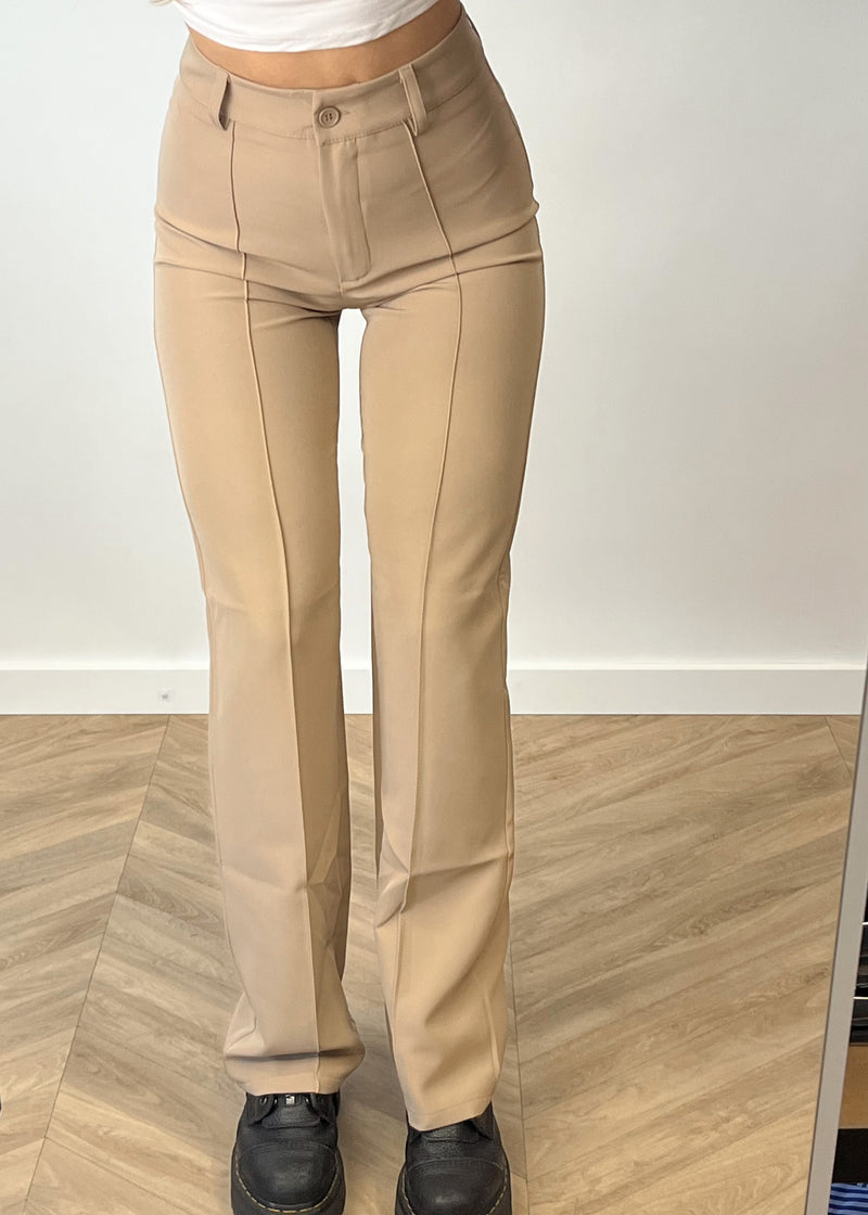 Byxor med raka ben mötte pressfold beige (TALL)