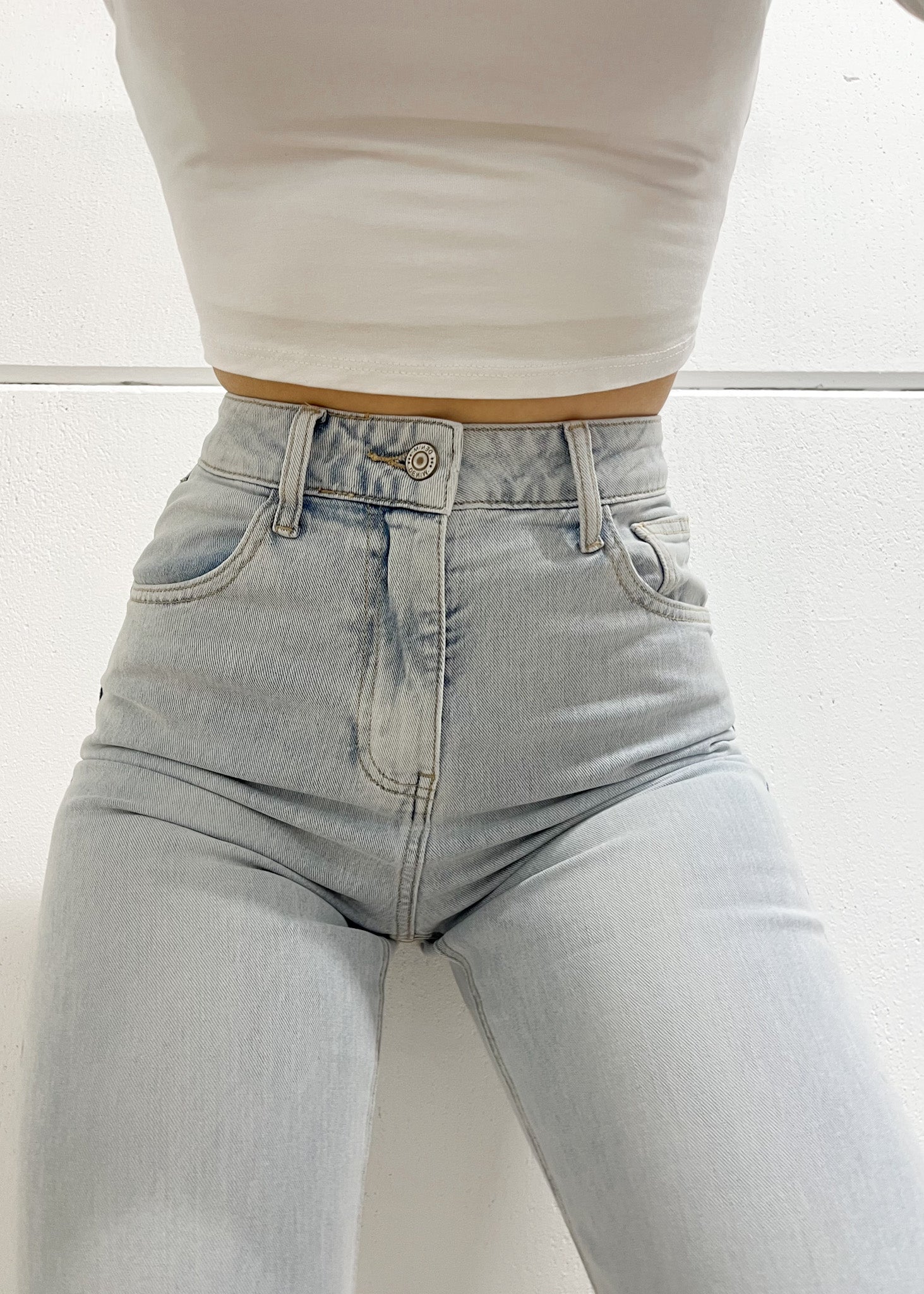 Jeans mit hohem Bund und geradem Bein, Ascheblau
