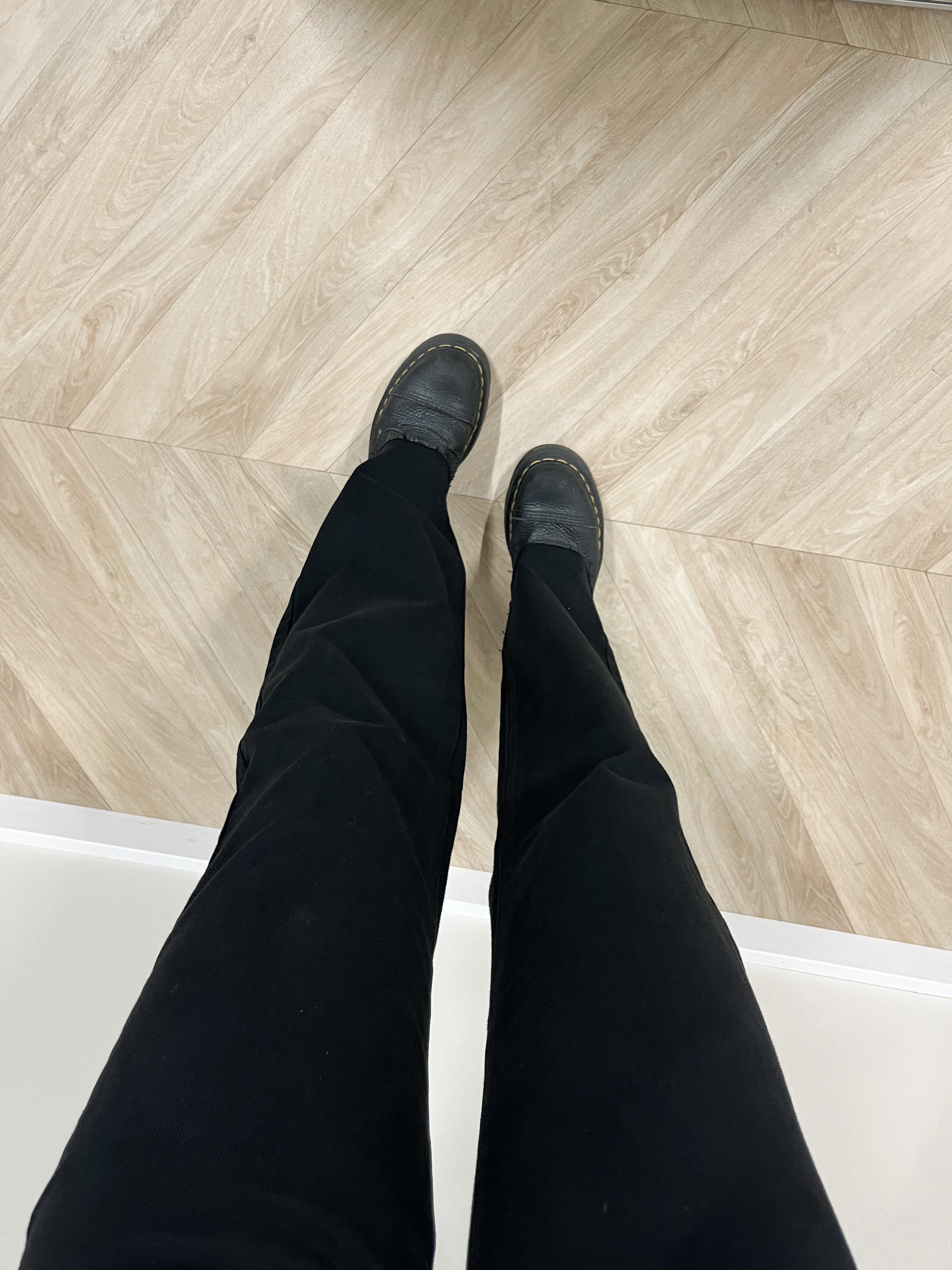 High waist straight leg jeans black